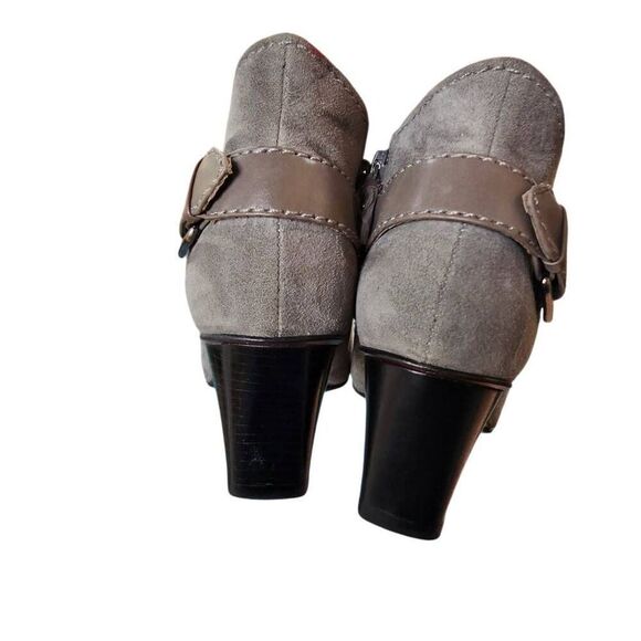 Cole Haan Gray Suede Buckle Zip Heels Booties Size 6B narrow - Picture 3 of 15